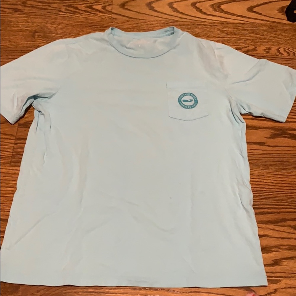 Vineyard vines tshirt